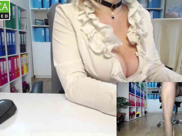 passionate_blonde webcam