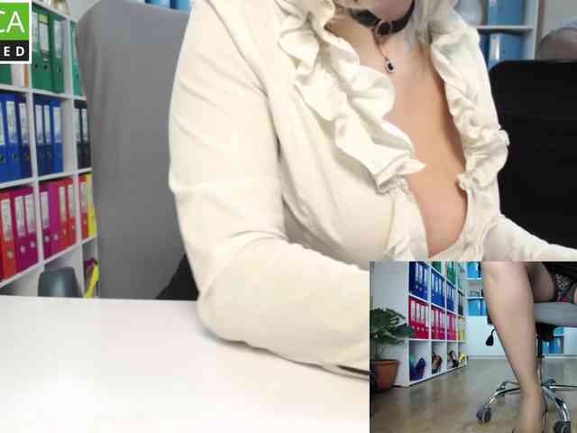 passionate_blonde webcam