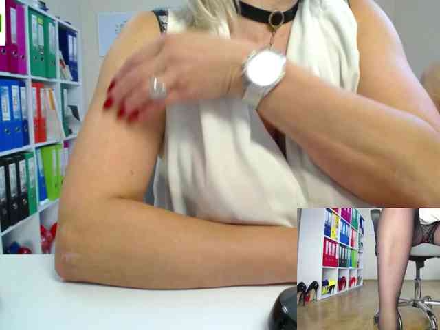 passionate_blonde webcam