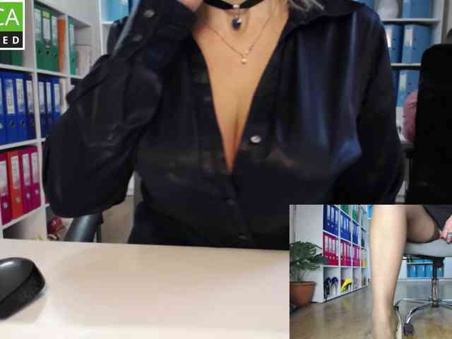 passionate_blonde webcam