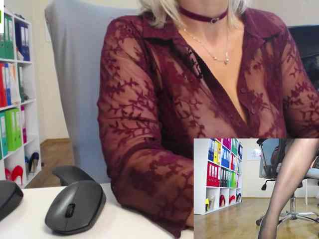 passionate_blonde webcam