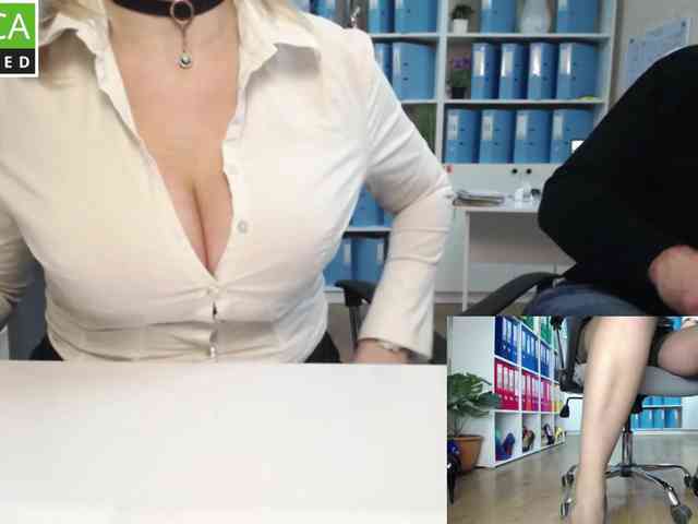 passionate_blonde webcam