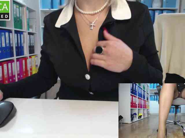 passionate_blonde webcam