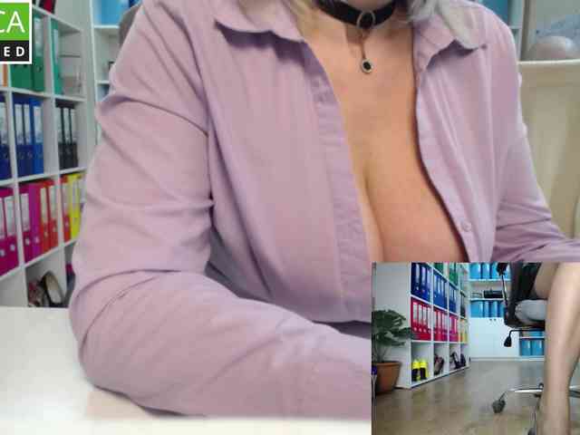 passionate_blonde webcam