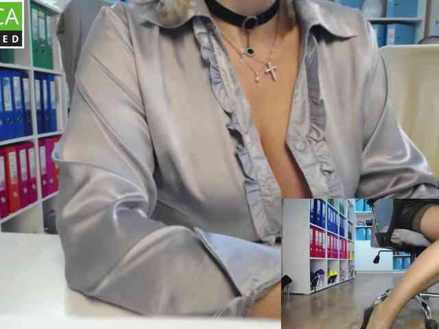 passionate_blonde webcam