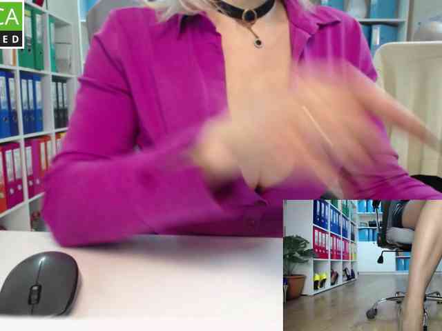 passionate_blonde webcam