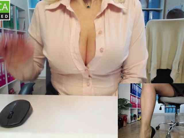 passionate_blonde webcam