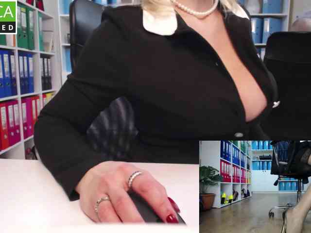 passionate_blonde webcam