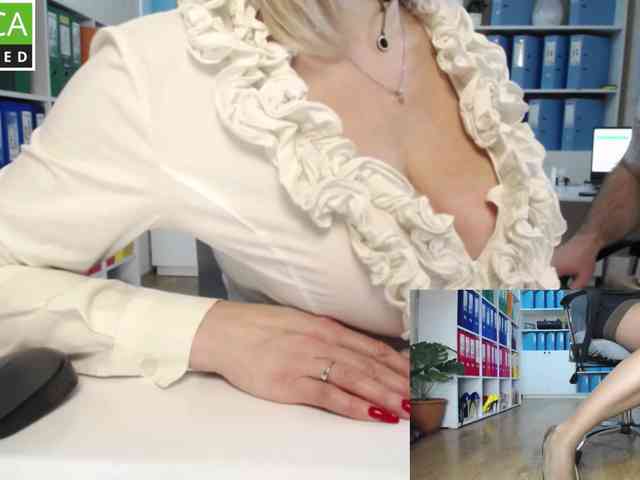 passionate_blonde webcam