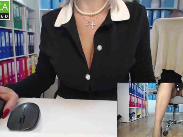 passionate_blonde webcam