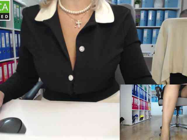 passionate_blonde webcam