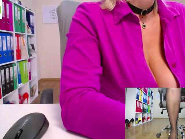passionate_blonde webcam