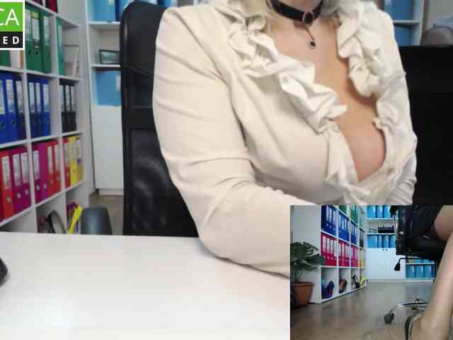 passionate_blonde webcam