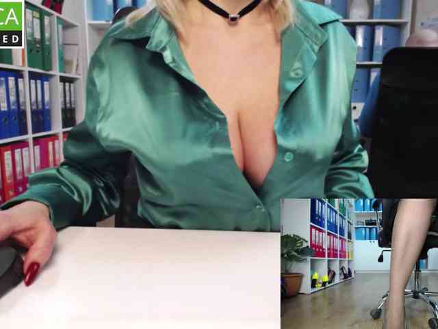 passionate_blonde webcam