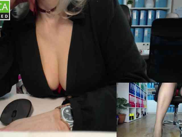 passionate_blonde webcam