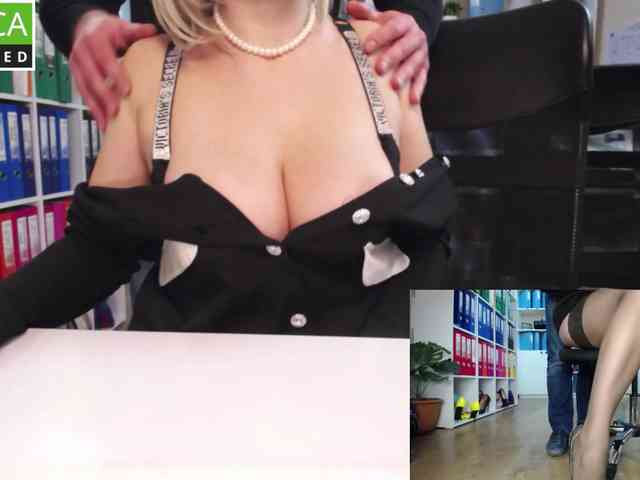 passionate_blonde webcam