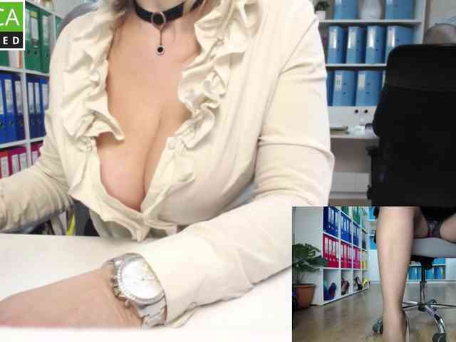 passionate_blonde webcam