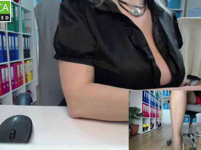 passionate_blonde webcam