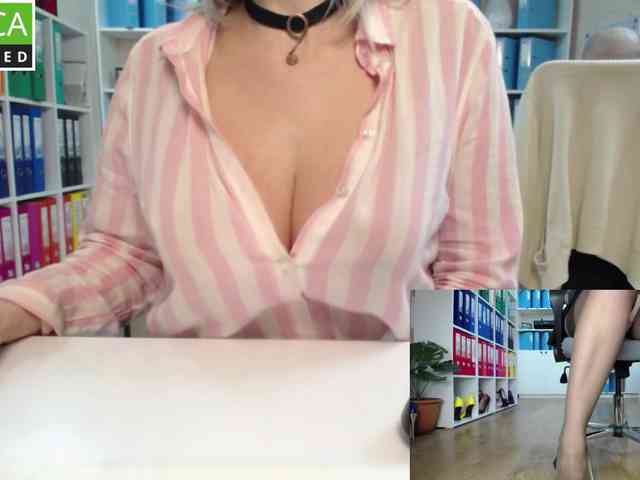 passionate_blonde webcam