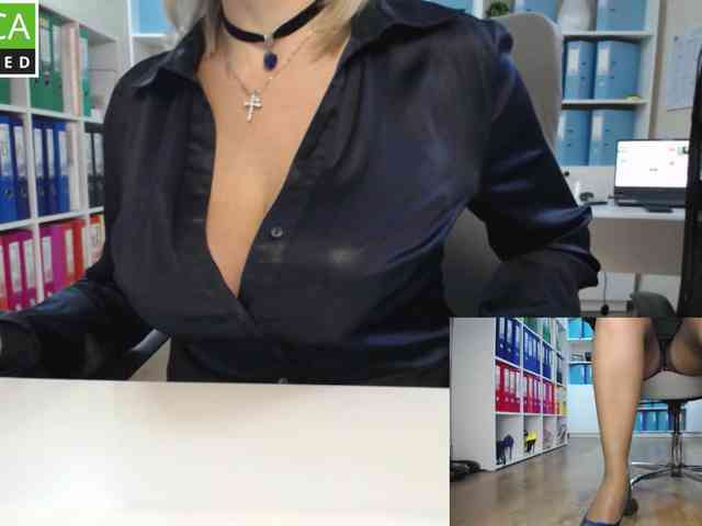 passionate_blonde webcam