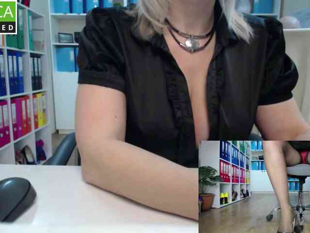 passionate_blonde webcam