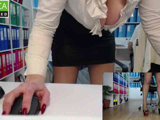 passionate_blonde webcam