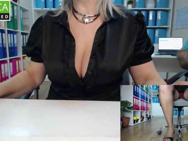 passionate_blonde webcam