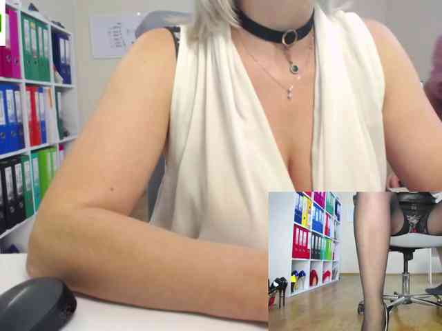 passionate_blonde webcam