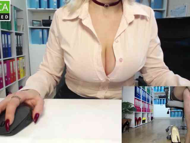 passionate_blonde webcam