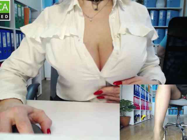 passionate_blonde webcam