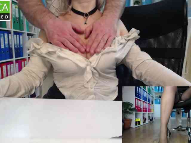 passionate_blonde webcam