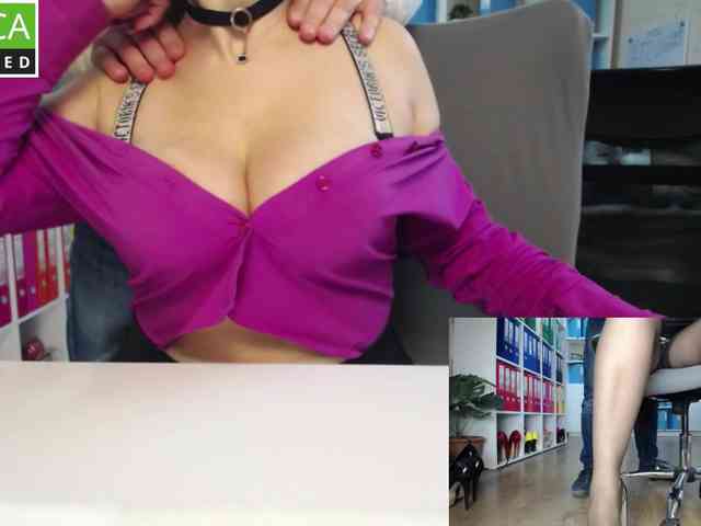 passionate_blonde webcam