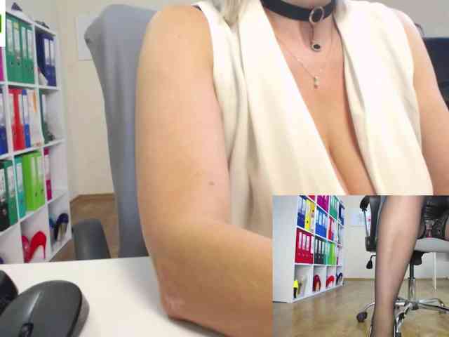passionate_blonde webcam