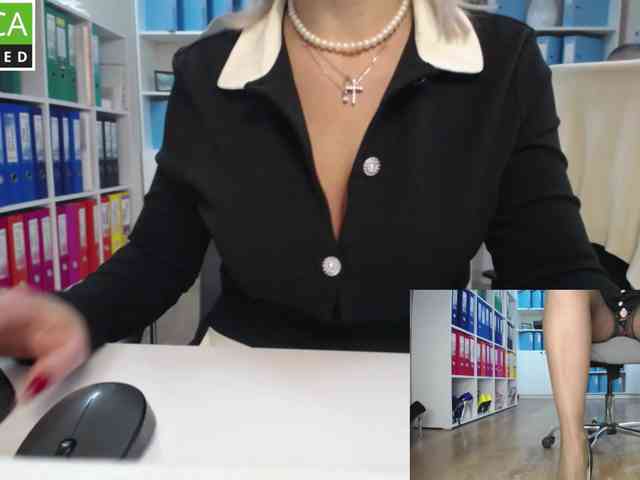 passionate_blonde webcam