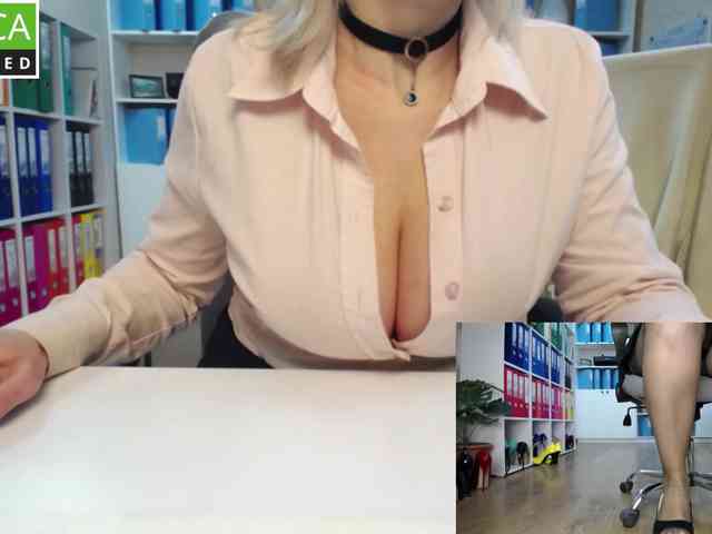 passionate_blonde webcam