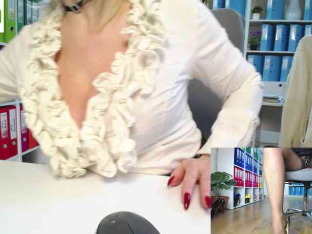 passionate_blonde webcam