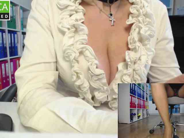 passionate_blonde webcam