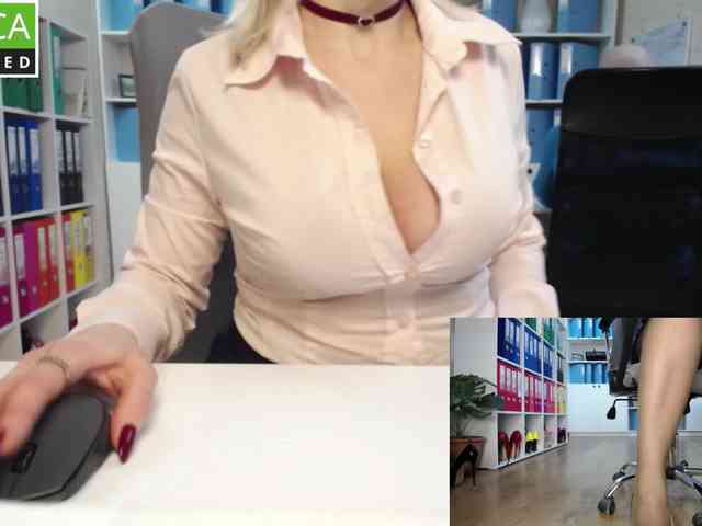 passionate_blonde webcam