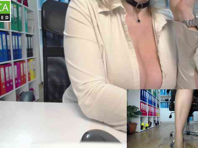 passionate_blonde webcam