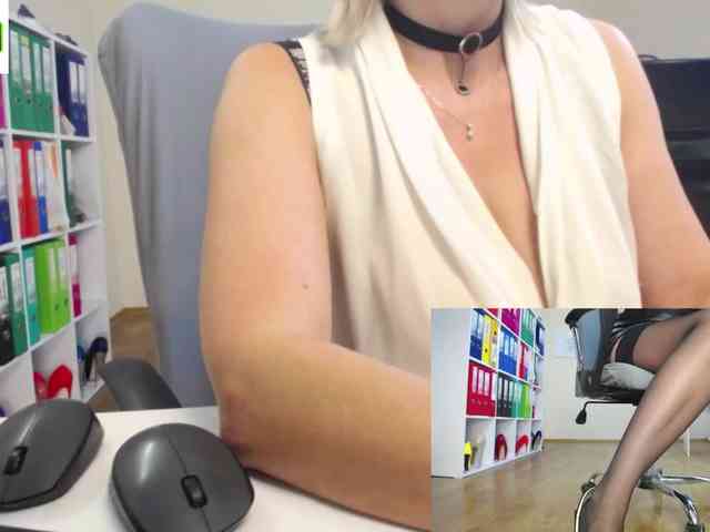 passionate_blonde webcam