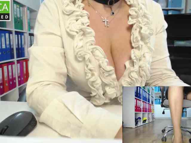 passionate_blonde webcam