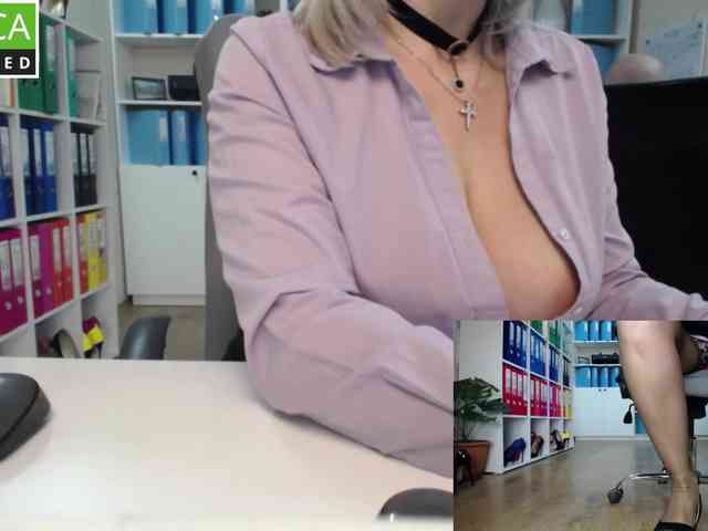 passionate_blonde webcam