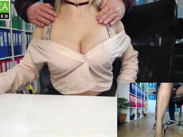 passionate_blonde webcam