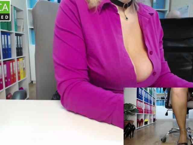 passionate_blonde webcam