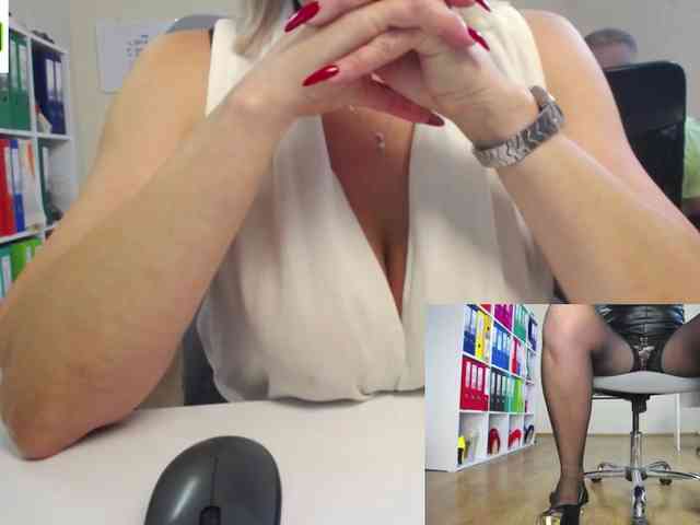 passionate_blonde webcam