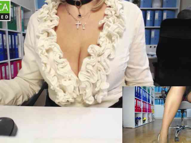 passionate_blonde webcam