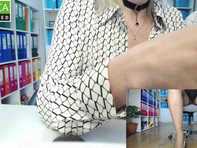 passionate_blonde webcam