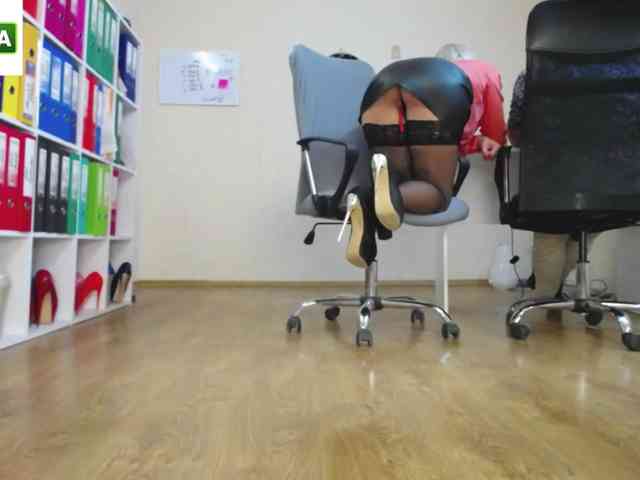 passionate_blonde webcam