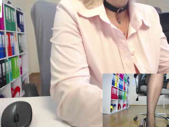 passionate_blonde webcam