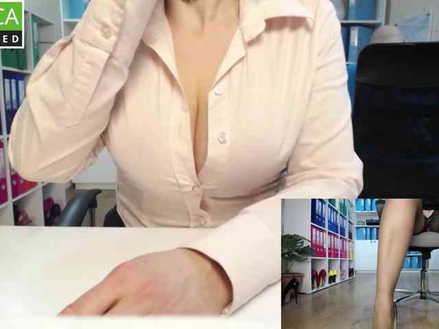 passionate_blonde webcam